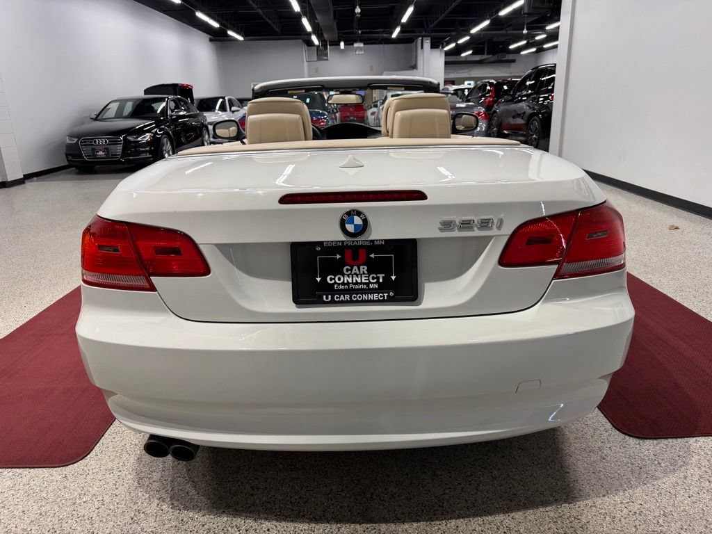 Used 2010 BMW 328i Convertible RWD image 15