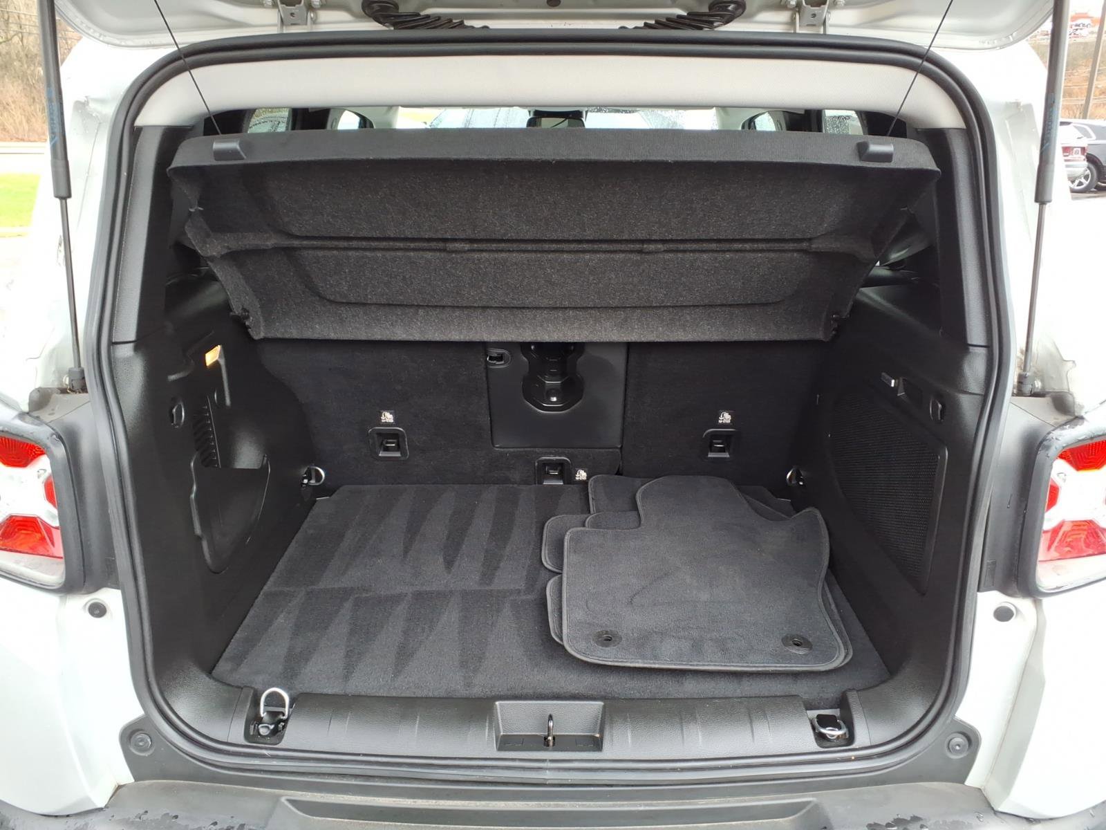 Certified 2021 Jeep Renegade Limited w/ Sun & Sound Group image 11