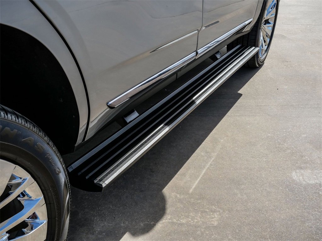 Certified 2023 GMC Yukon Denali Ultimate image 11