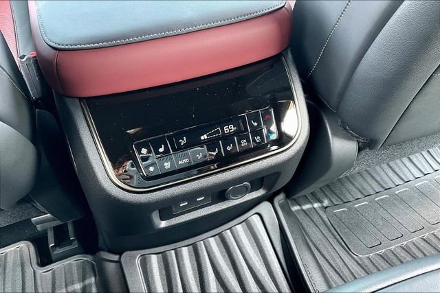 New 2026 INFINITI QX80 Autograph w/ Premium Cargo Package image 34