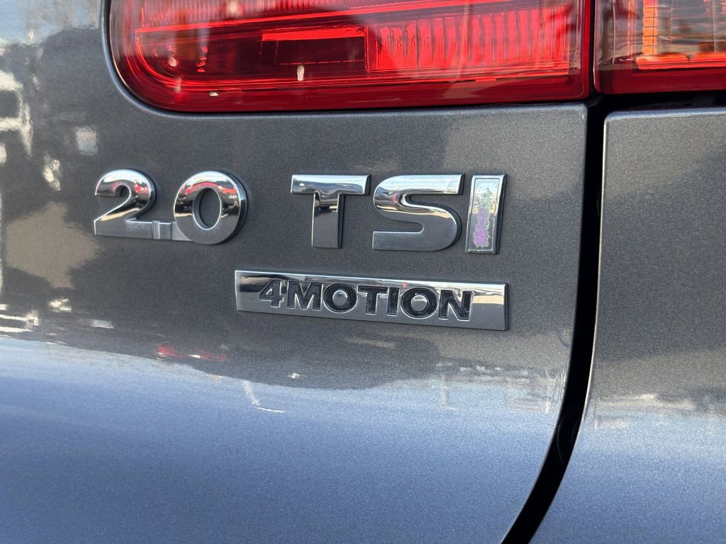Used 2013 Volkswagen Tiguan S image 12