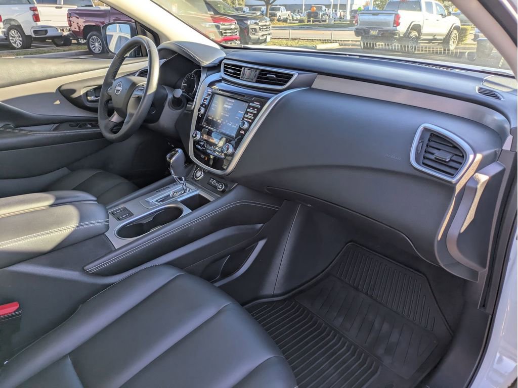 Used 2024 Nissan Murano SV w/ SV Midnight Edition Package image 27