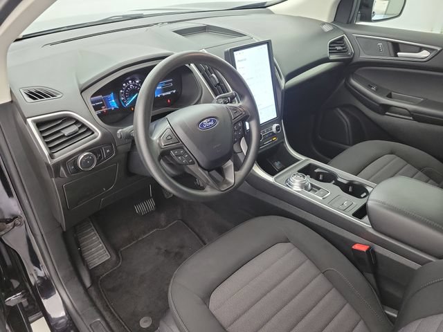 Used 2024 Ford Edge SE w/ Black Appearance Package AWD/4WD image 18