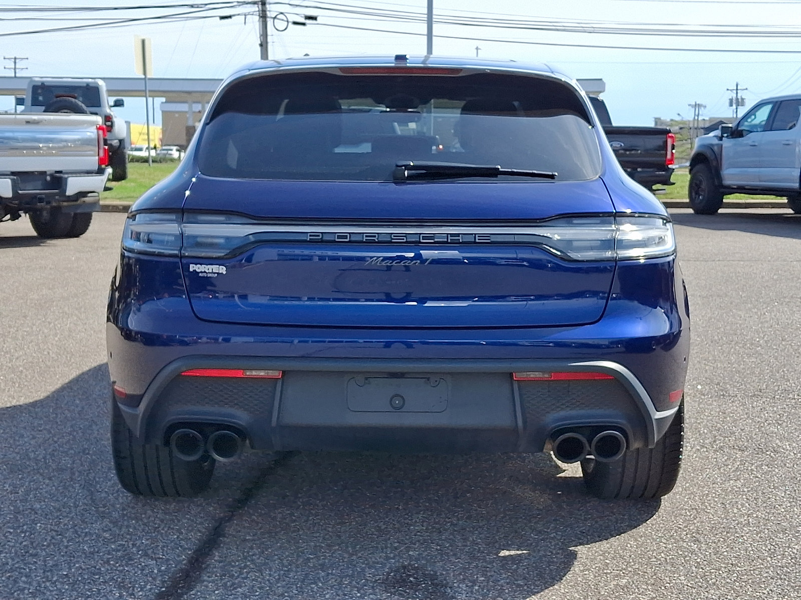 Used 2024 Porsche Macan Turbo image 9