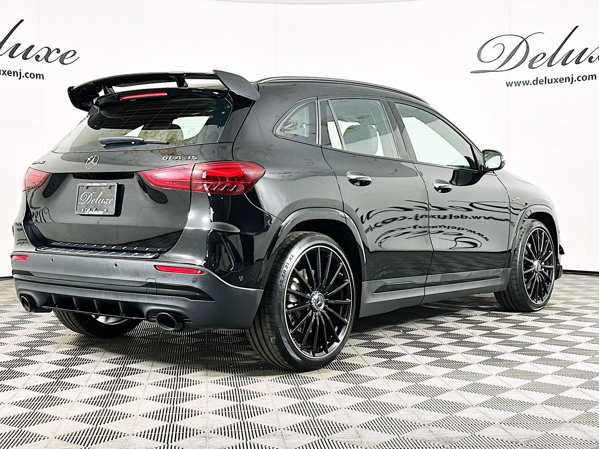 Used 2024 Mercedes-Benz GLA 35 AMG 4MATIC image 6