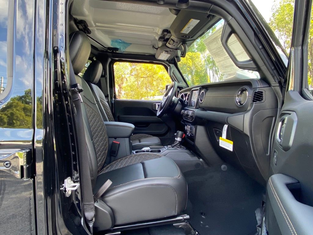 Used 2022 Jeep Gladiator Overland image 19