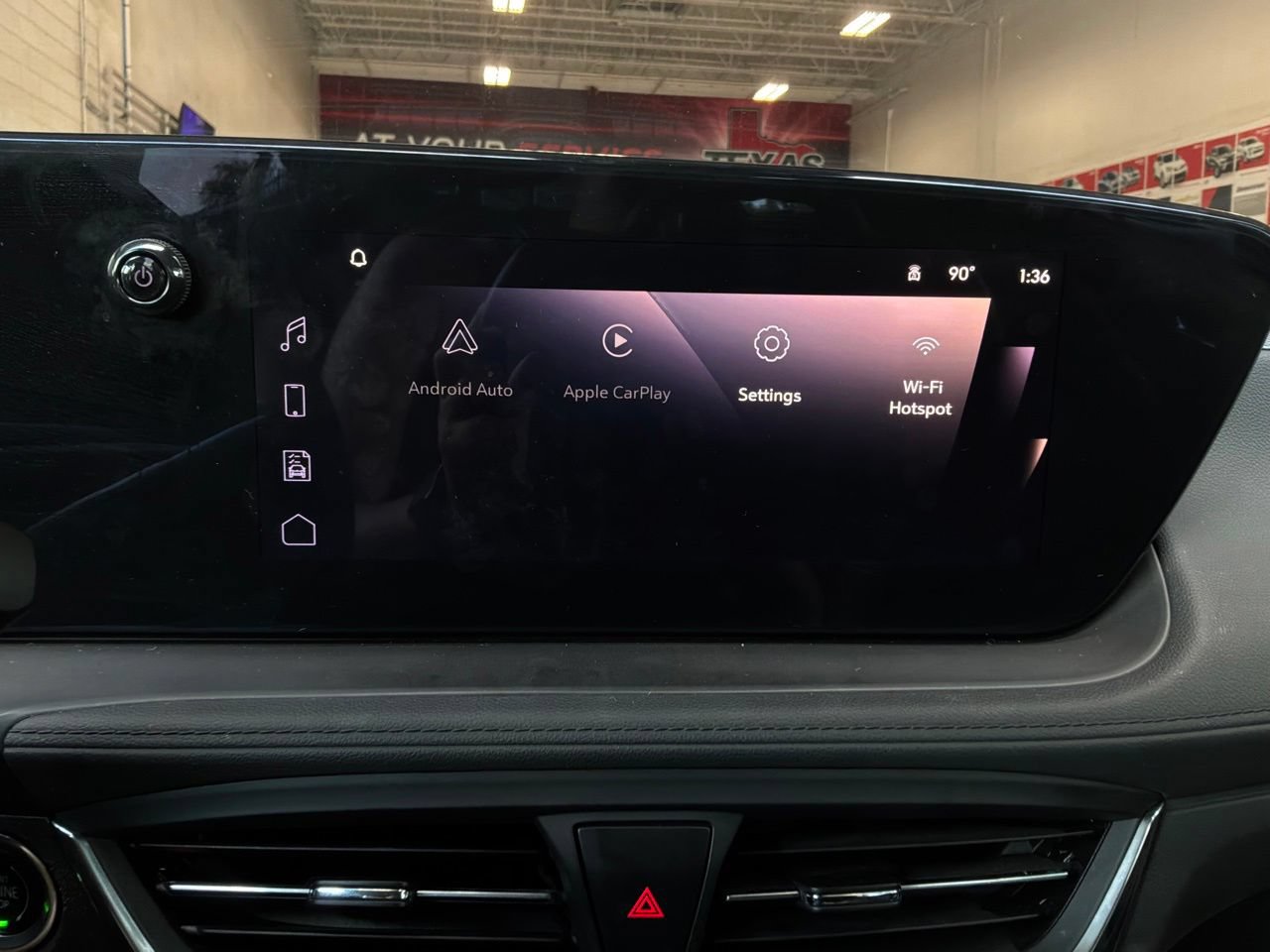 Used 2025 Buick Encore GX Preferred FWD image 27