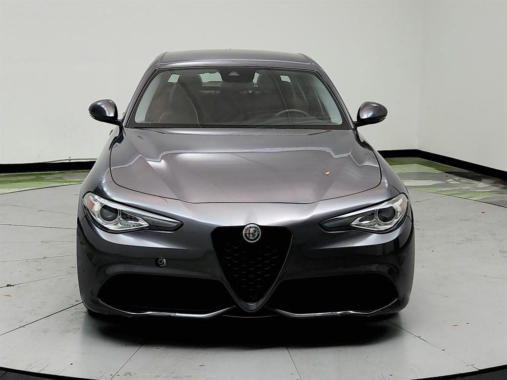 Used 2017 Alfa Romeo Giulia Ti w/ TI 19" Sport Package RWD image 2
