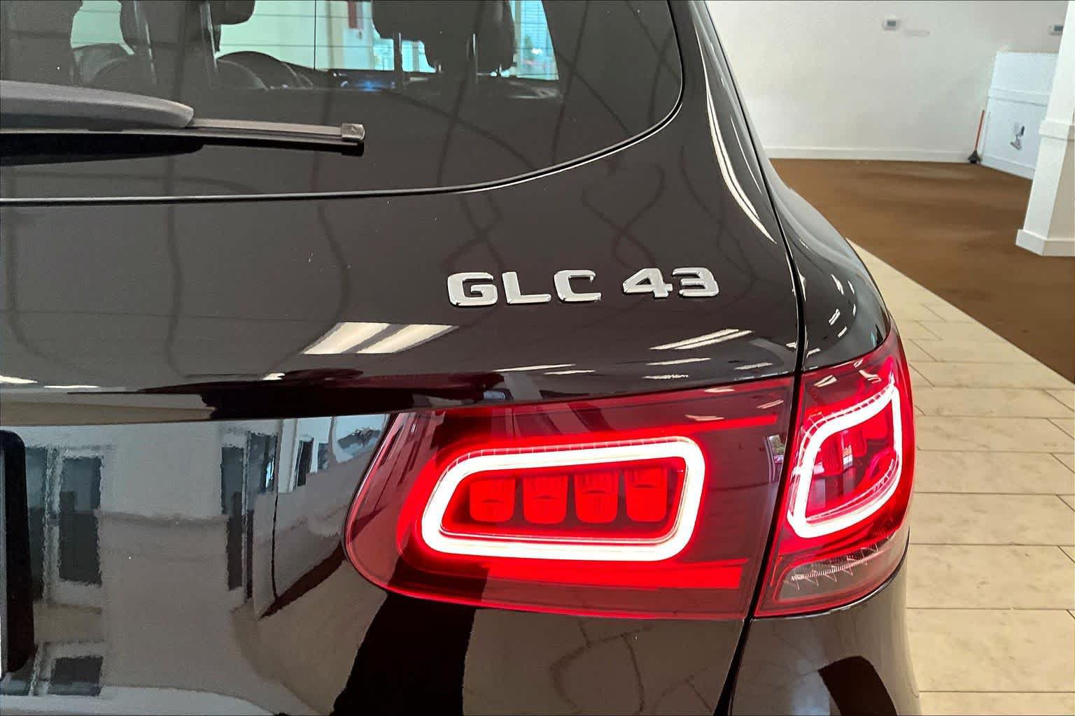 Used 2021 Mercedes-Benz GLC 43 AMG 4MATIC image 9