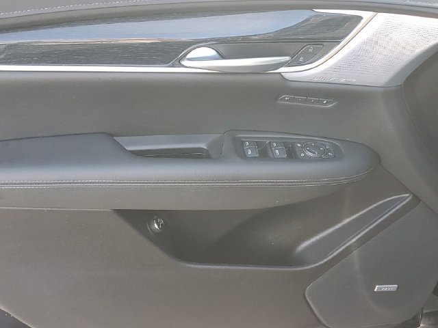 Certified 2024 Cadillac XT5 Premium Luxury w/ LPO, Floor Liner Package AWD/4WD image 10