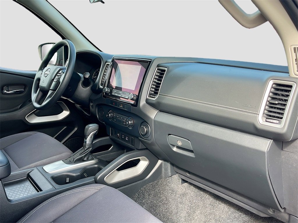 Used 2022 Nissan Frontier SV w/ Technology Package image 26