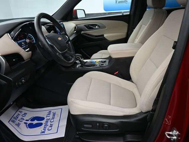 Used 2023 Chevrolet Traverse LT image 14