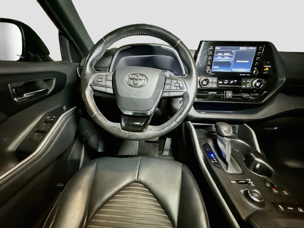 Used 2021 Toyota Highlander XSE AWD/4WD image 31