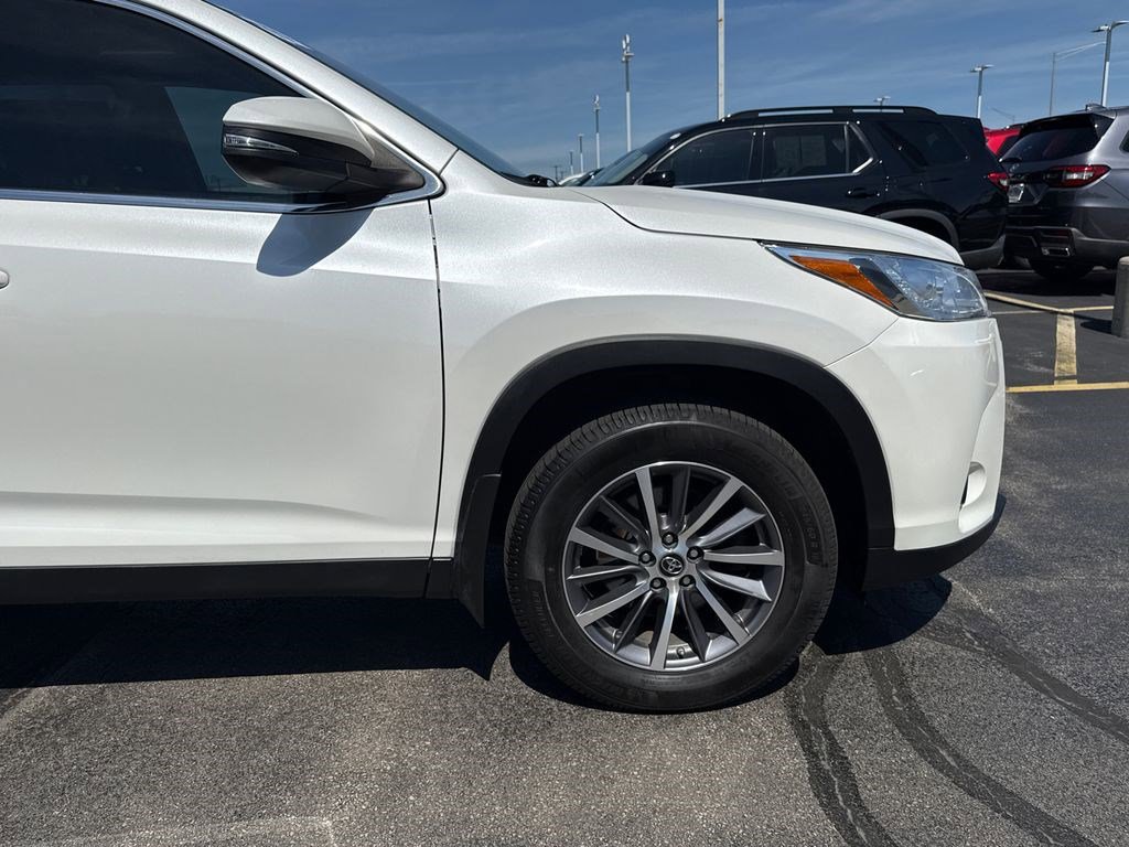 Used 2019 Toyota Highlander XLE image 15