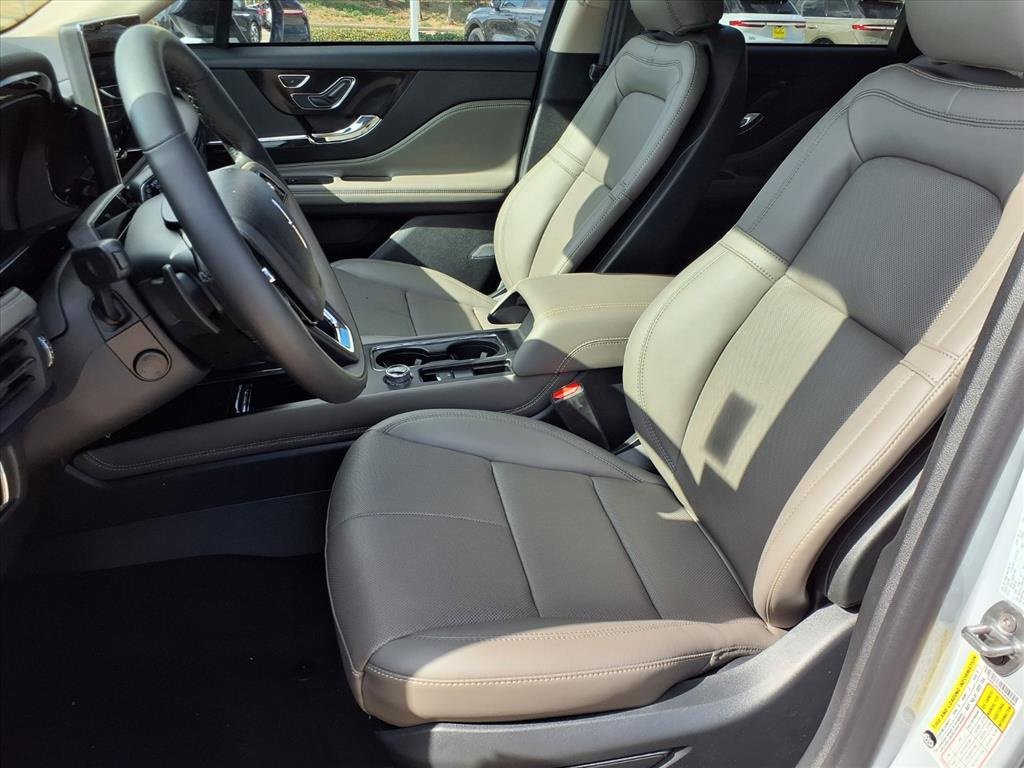 New 2026 Lincoln Corsair Reserve image 11