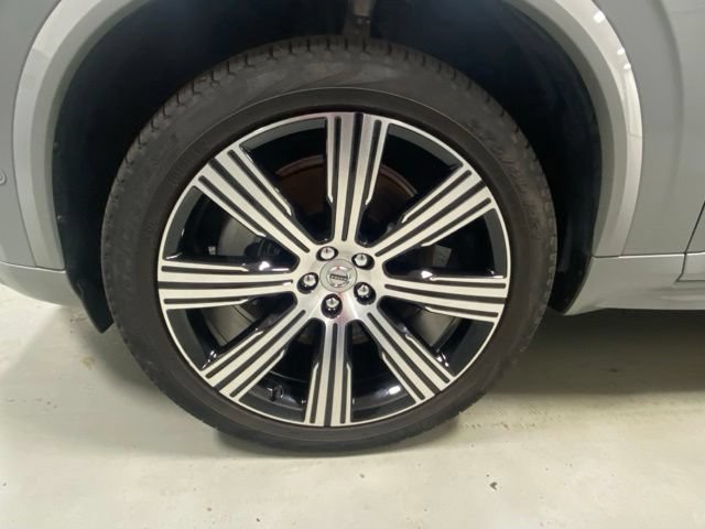 Used 2024 Volvo XC90 T8 Plus AWD/4WD image 5