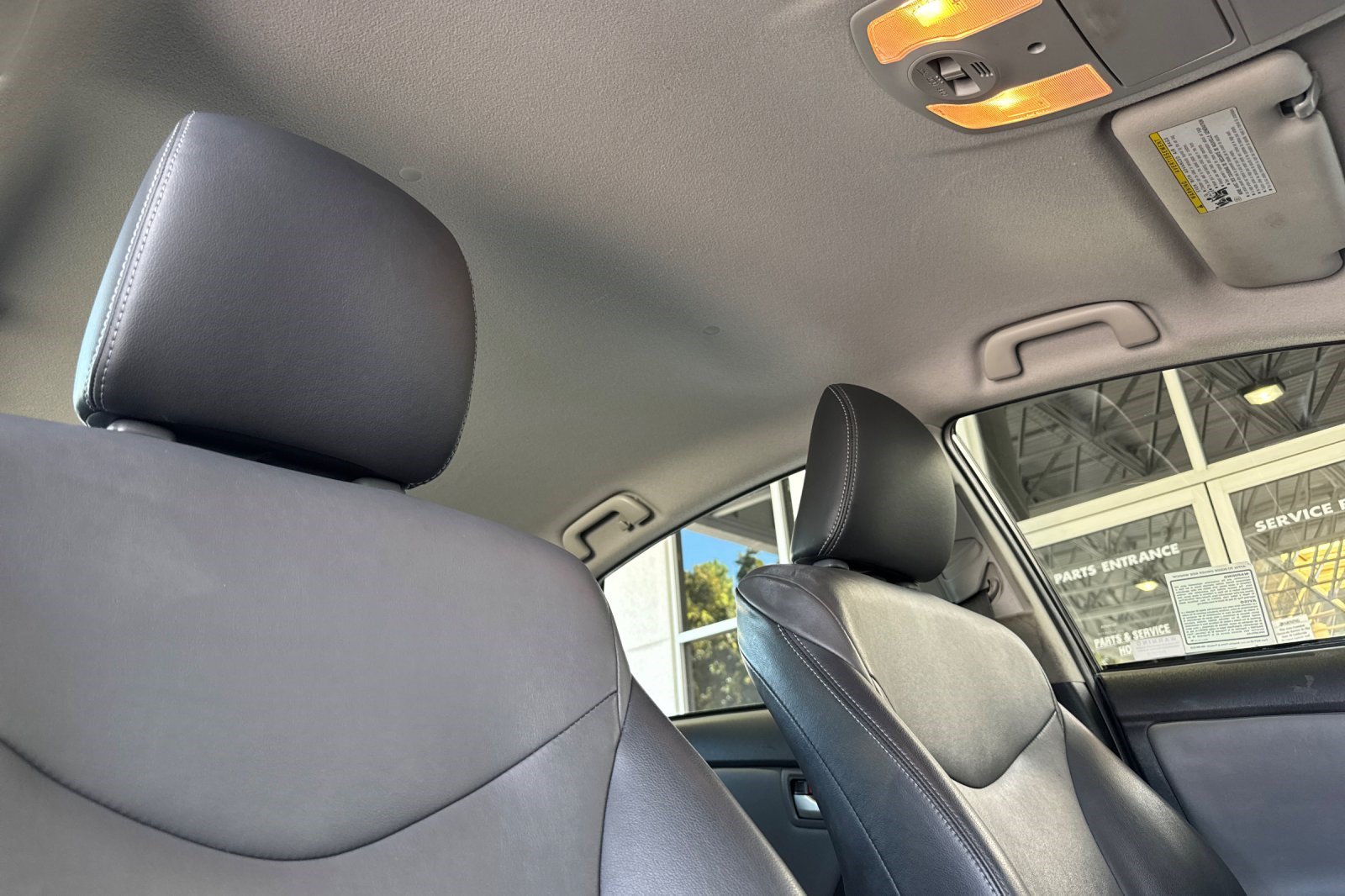 Used 2015 Toyota Prius Five FWD image 20