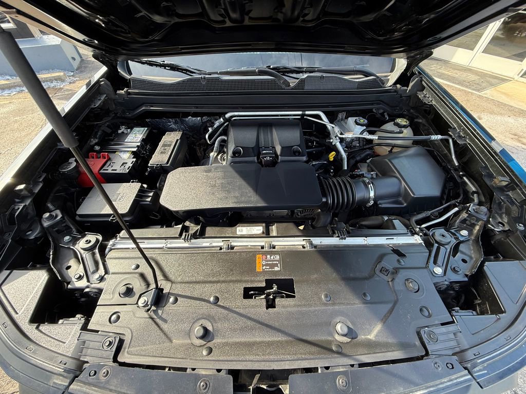 Certified 2023 Chevrolet Colorado Trail Boss w/ LPO, Dark Essentials Package image 12