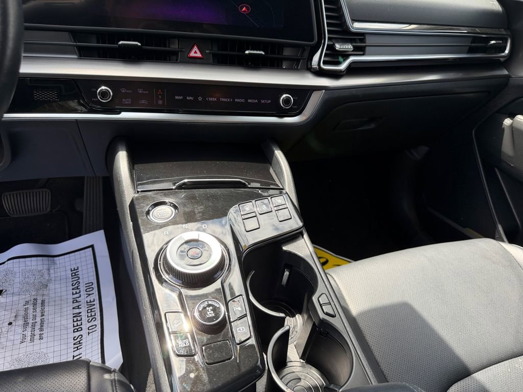 Certified 2023 Kia Sportage EX AWD/4WD image 15