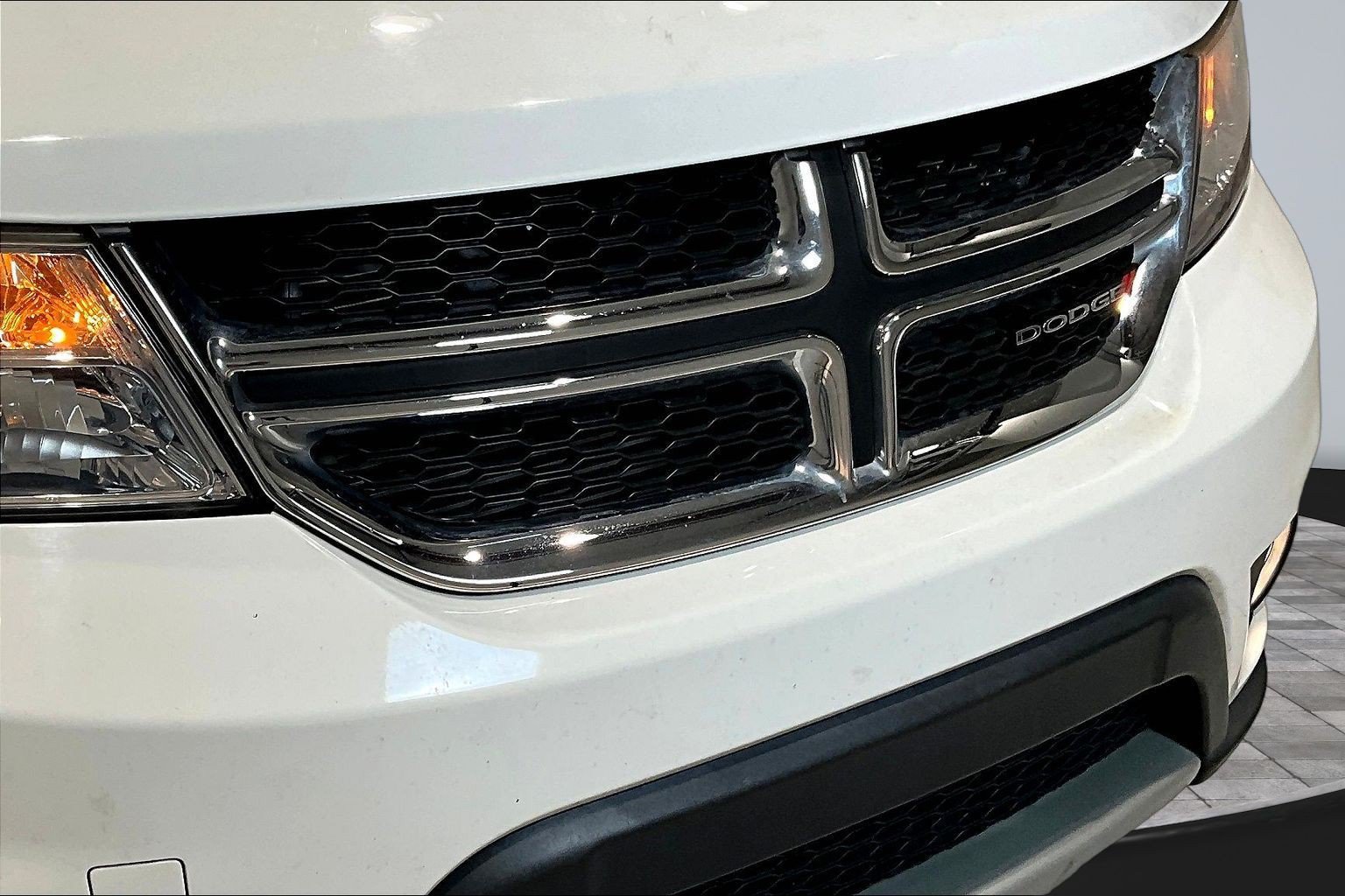 Used 2019 Dodge Journey SE w/ Connectivity Group FWD image 31