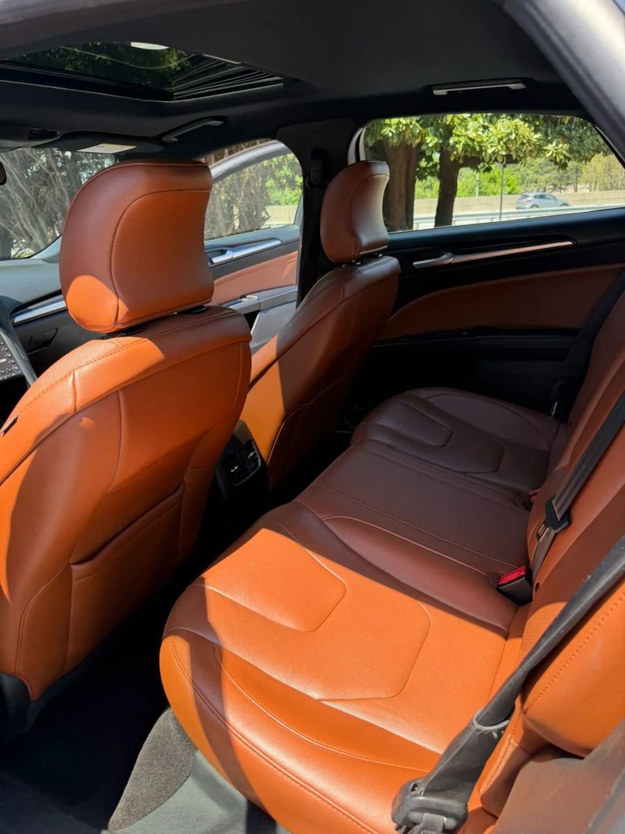 Used 2019 Ford Fusion Titanium image 12