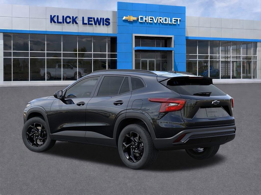 New 2026 Chevrolet Trax LT FWD image 3