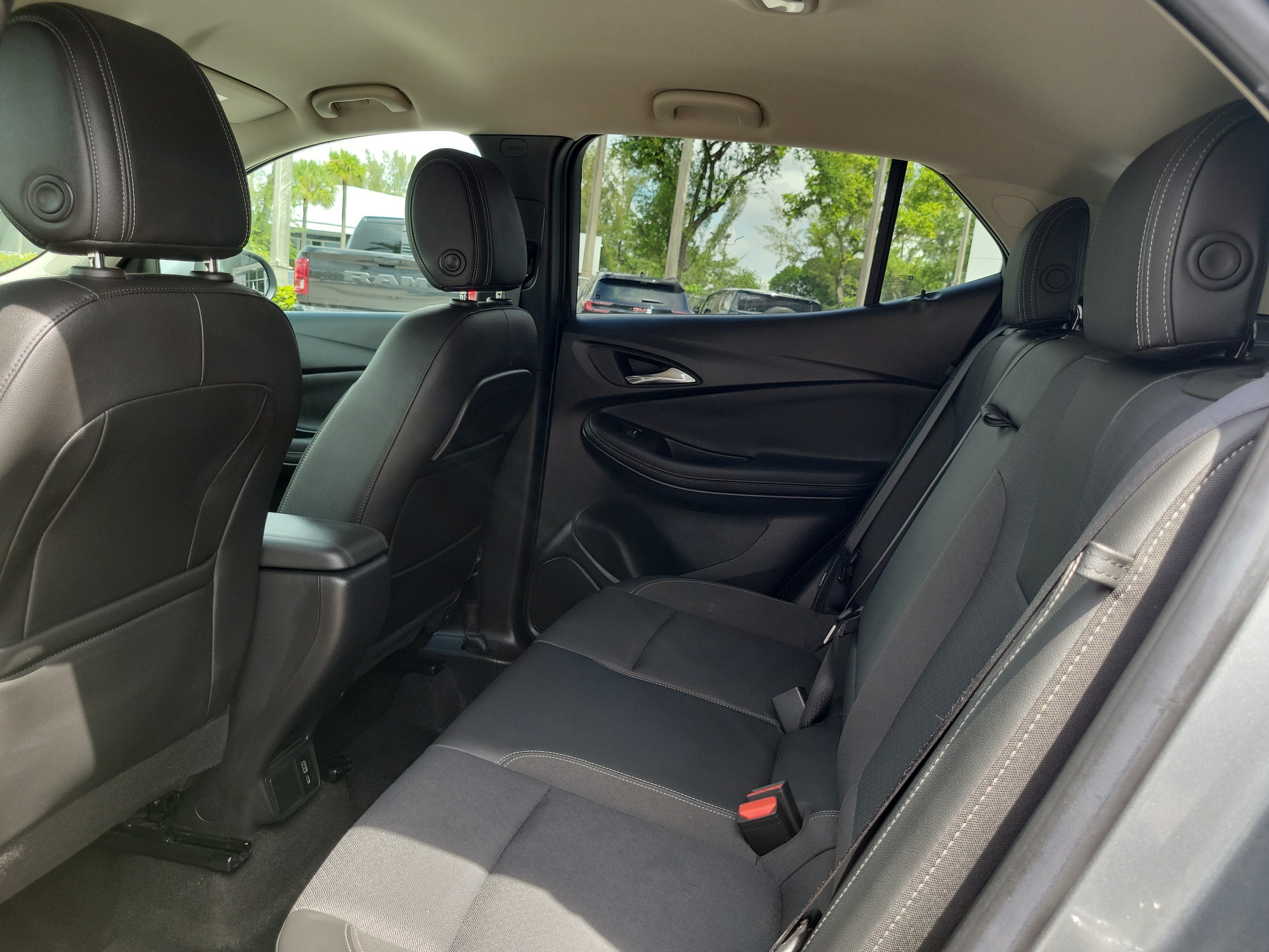 Used 2023 Buick Encore GX Select w/ Sport Touring Package FWD image 13