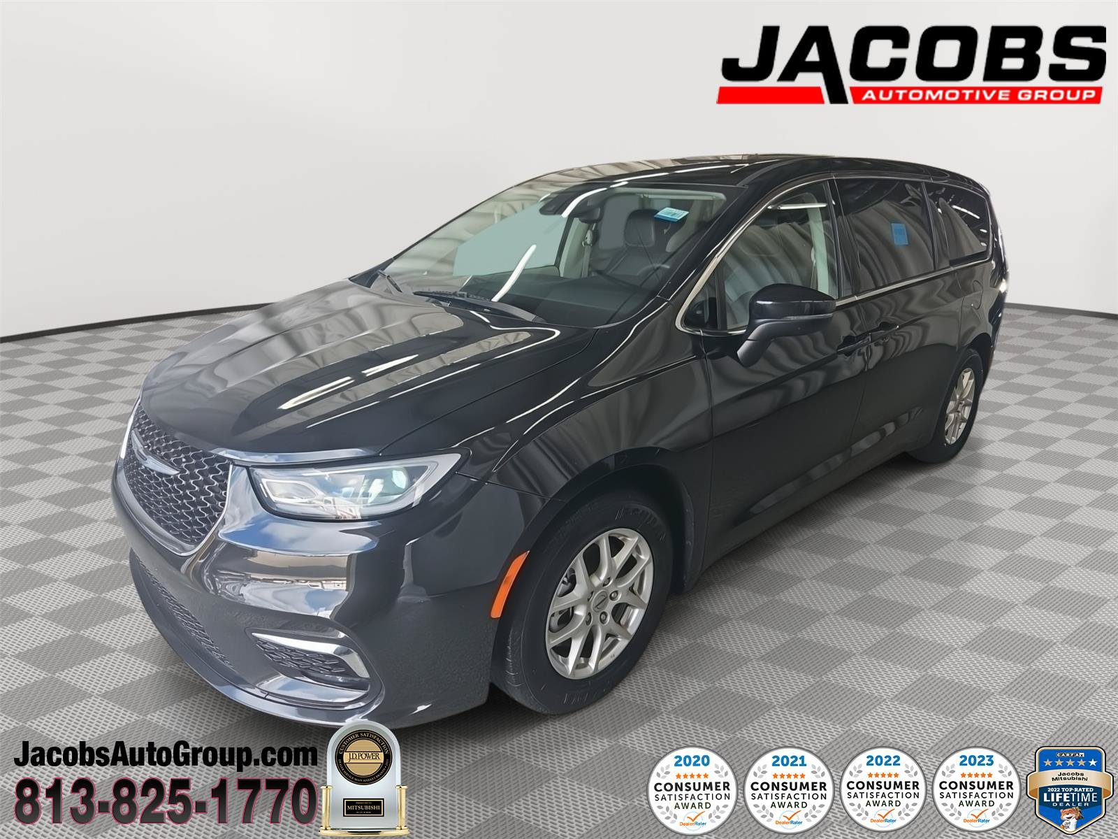 Used 2023 Chrysler Pacifica Touring-L