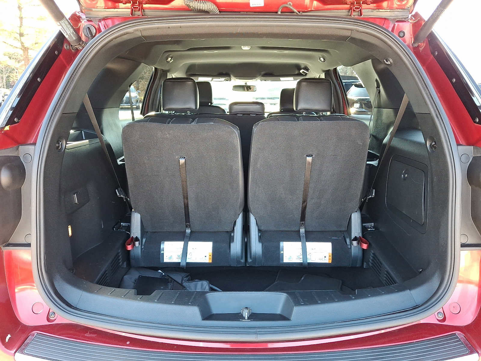 Used 2018 Ford Explorer XLT w/ Equipment Group 202A image 23