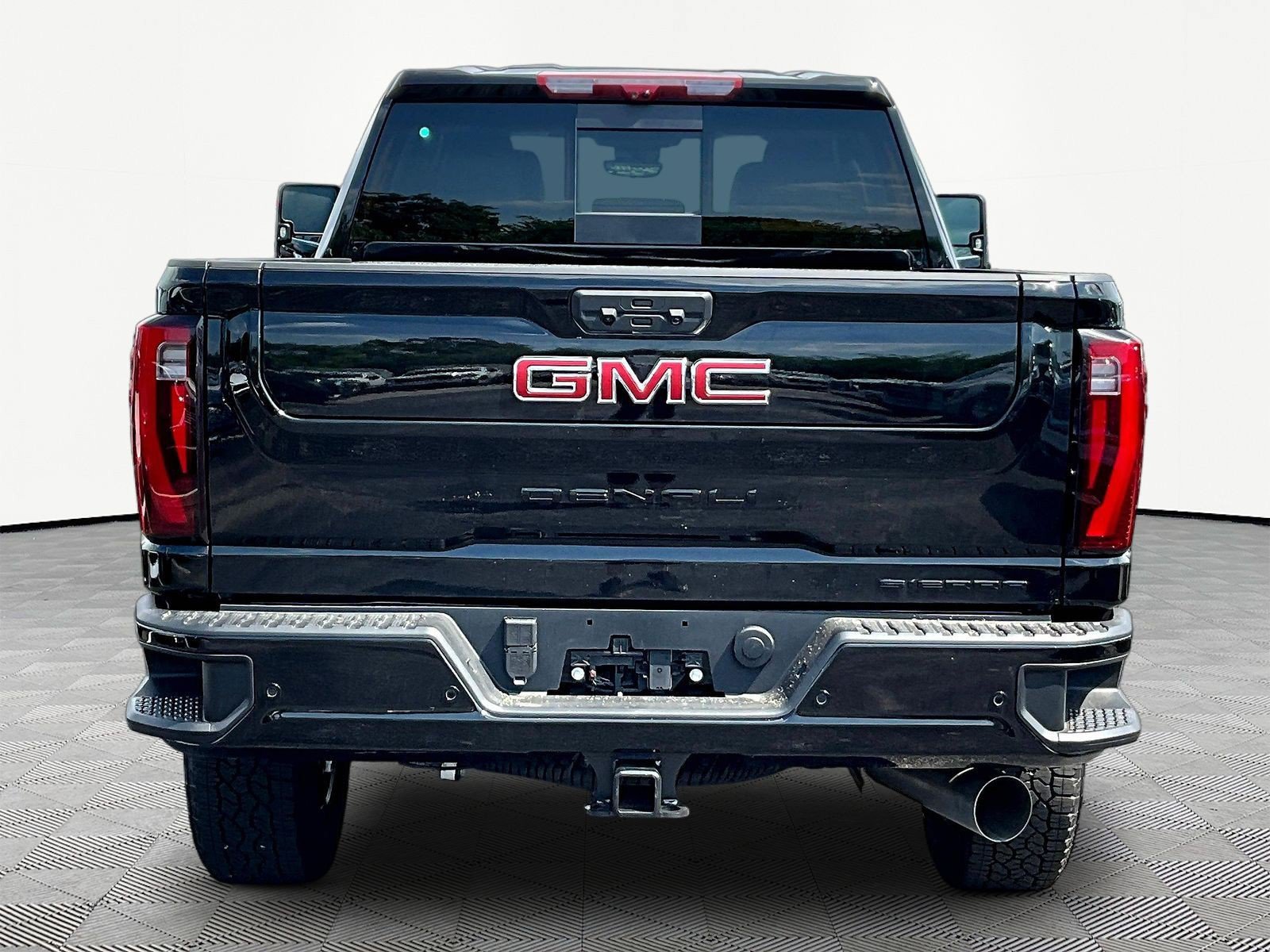 New 2026 GMC Sierra 2500 Denali w/ Denali Reserve Package AWD/4WD image 5