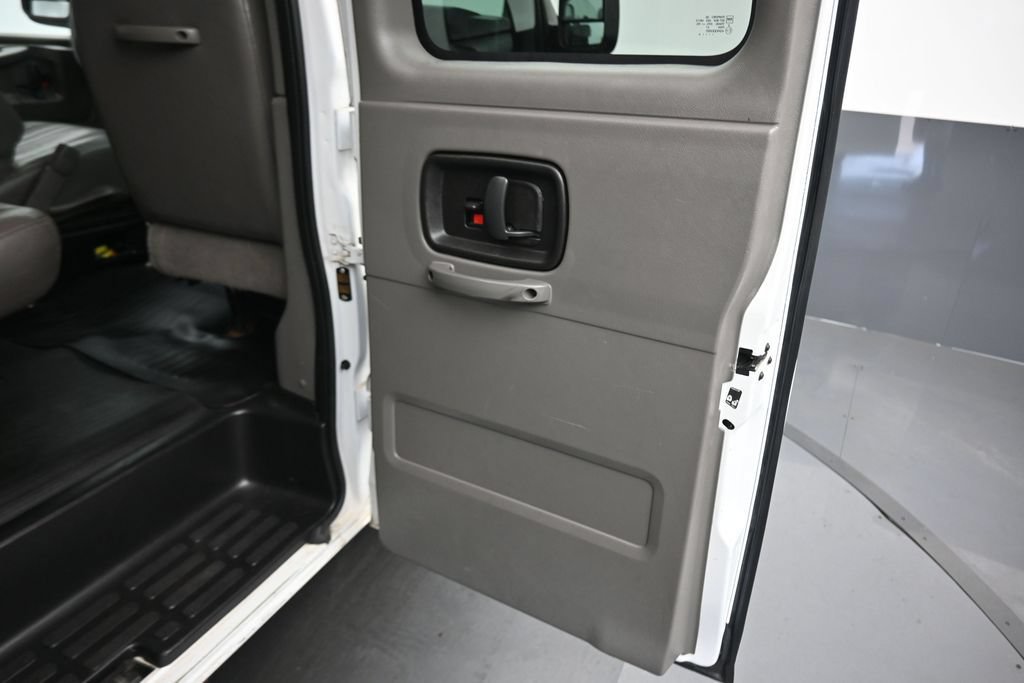 Used 2014 Chevrolet Express 3500 LS RWD image 29