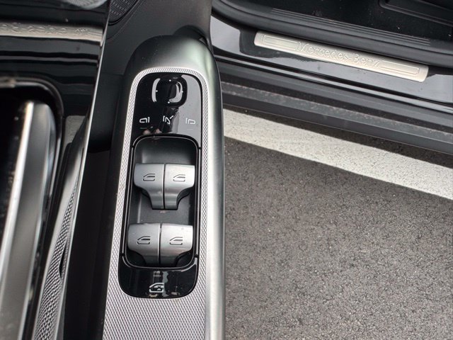 Used 2026 Mercedes-Benz GLC 300 4MATIC image 21