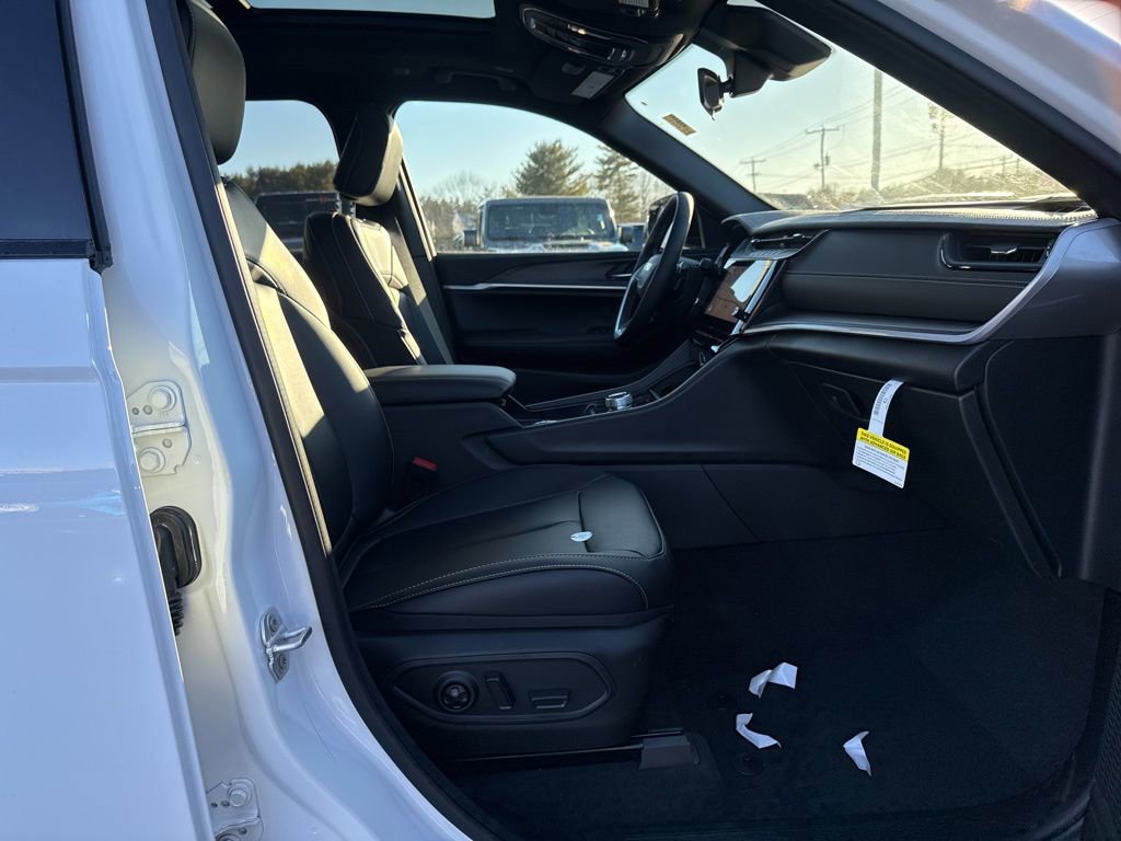 New 2026 Jeep Grand Cherokee L Limited image 30