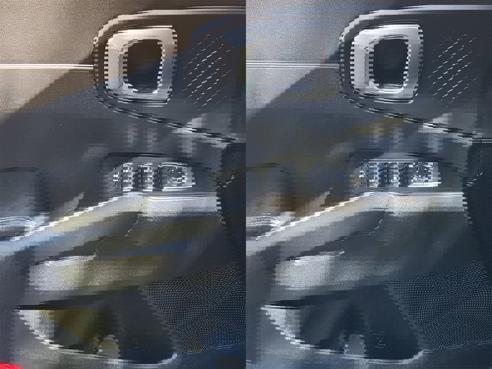 Certified 2022 Kia Sorento S image 21