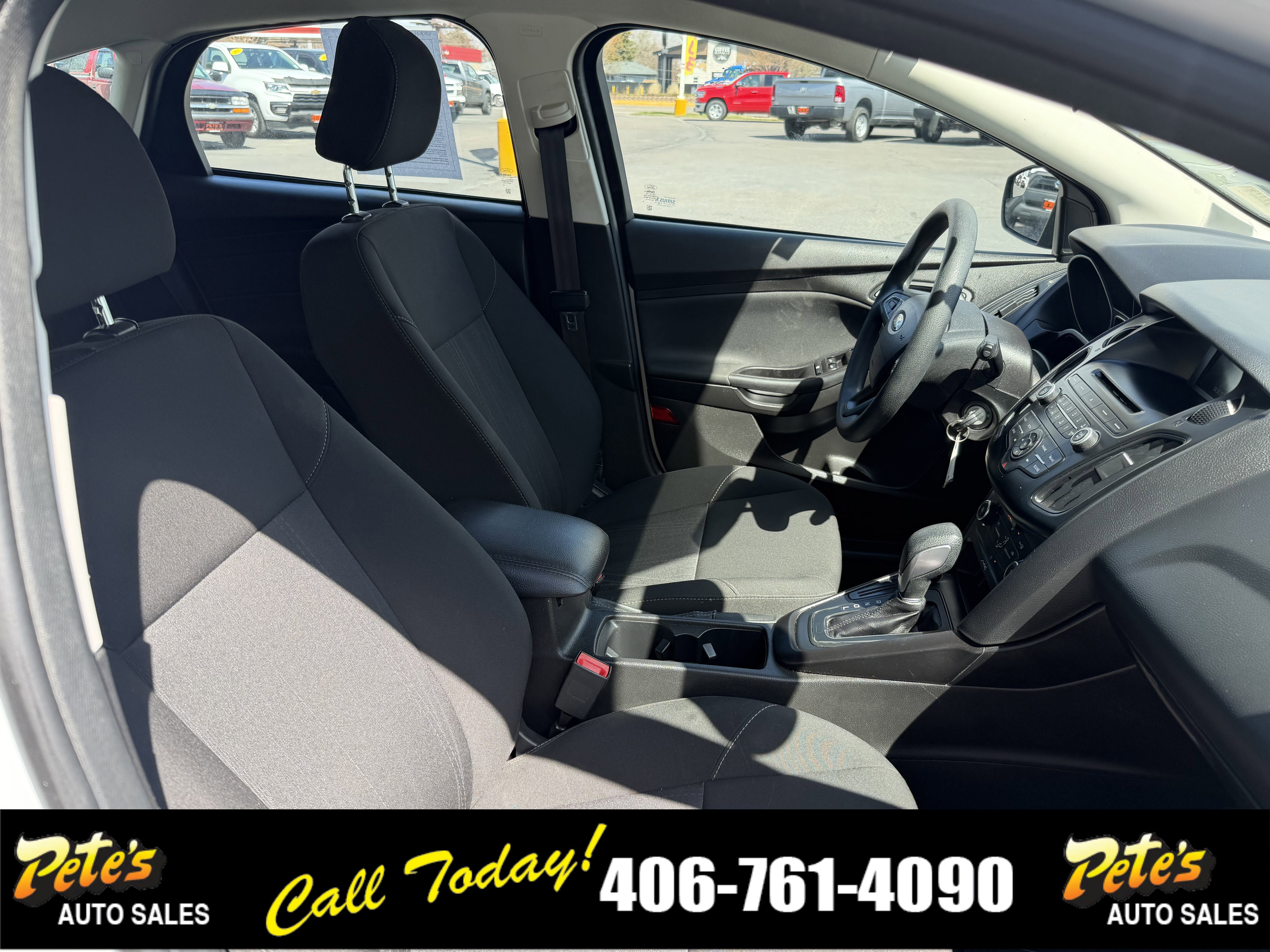 Used 2017 Ford Focus SE FWD image 15