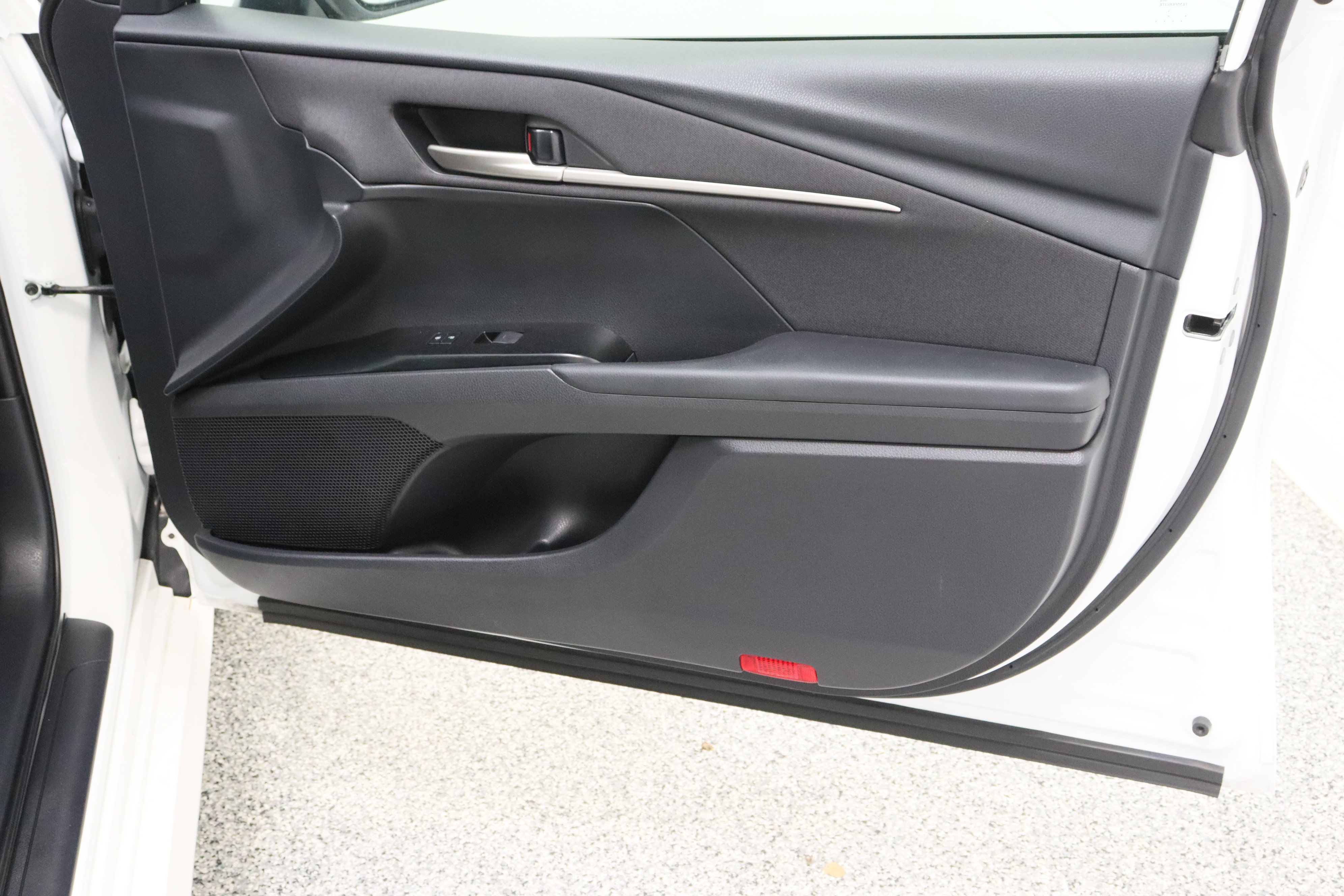 Certified 2025 Toyota Camry LE FWD image 33