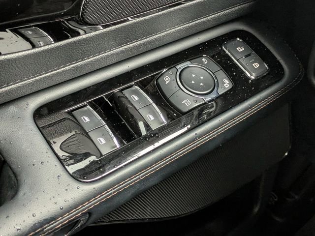 New 2025 Lincoln Aviator 2WD w/ Jet Appearance Package image 22