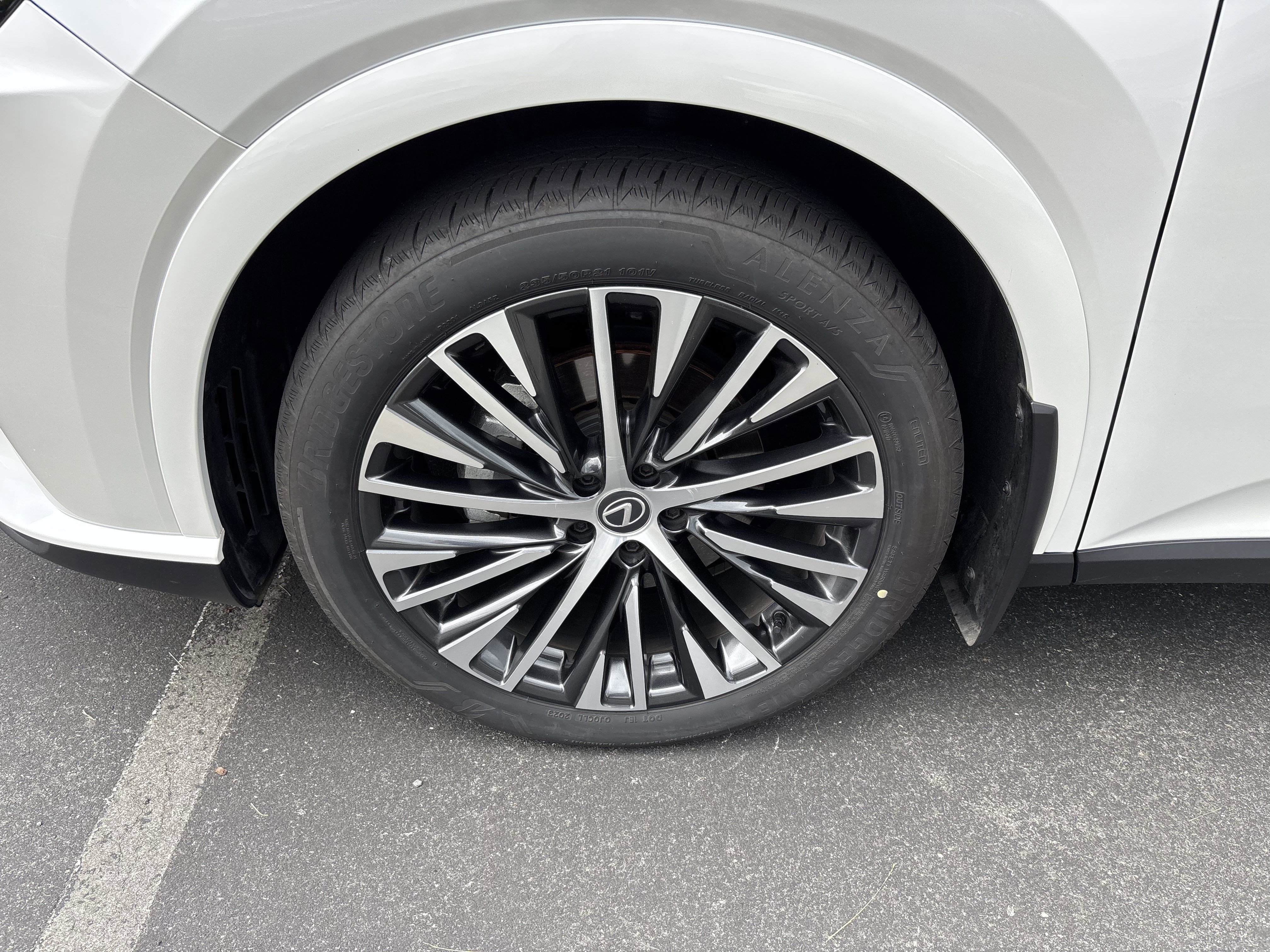 Used 2023 Lexus RX 350 Premium Plus w/ Accessory Package (Z1) FWD image 28