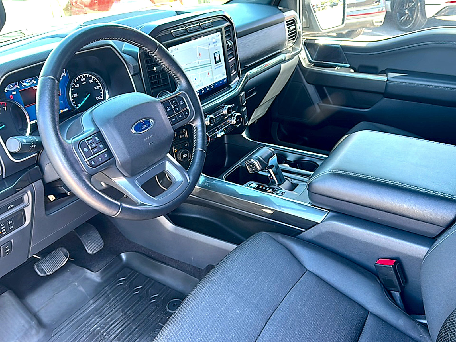 Used 2022 Ford F150 XLT w/ Equipment Group 302A High AWD/4WD image 12