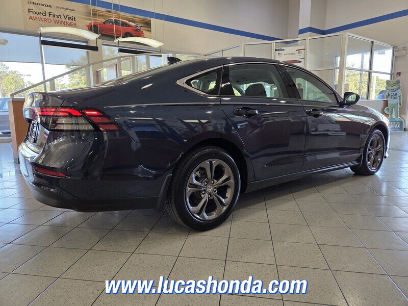 Used 2024 Honda Accord EX image 4