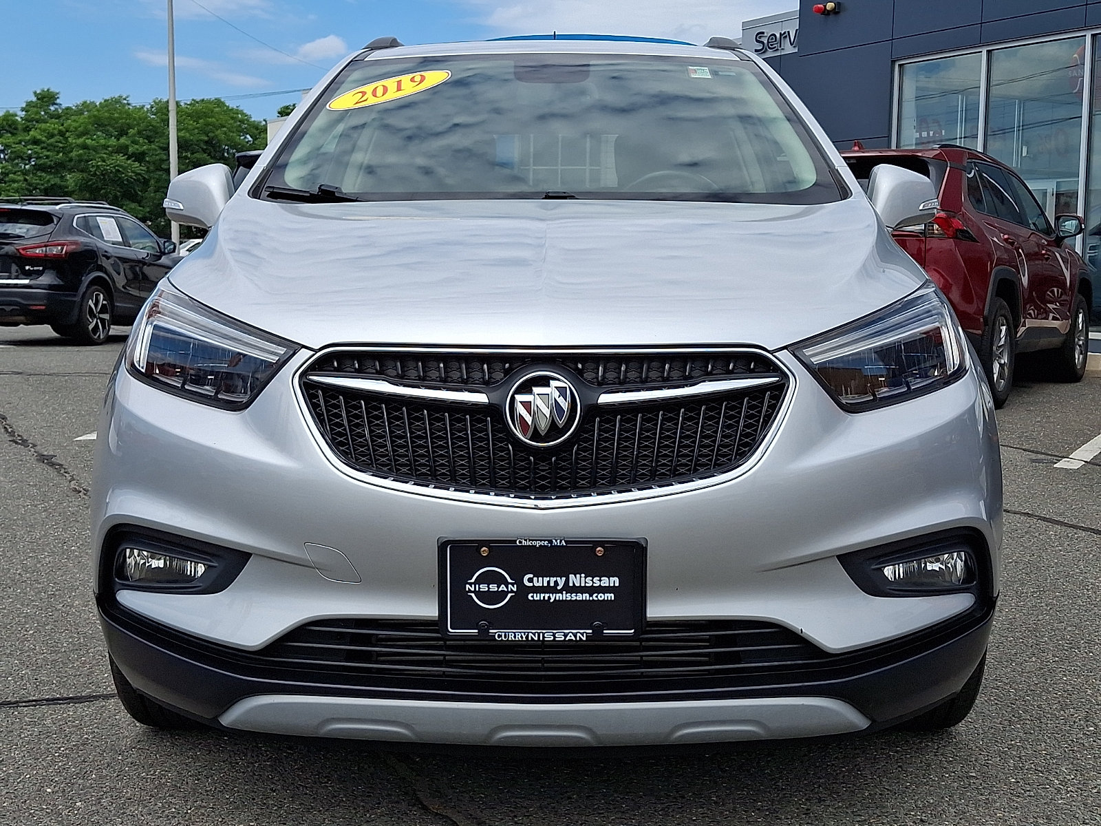 Used 2019 Buick Encore Essence AWD/4WD image 2