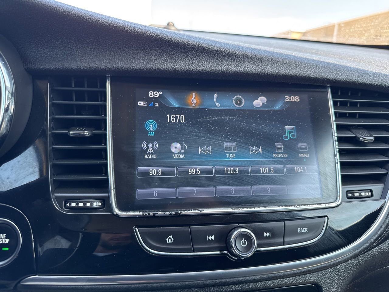 Used 2021 Buick Encore Preferred image 12