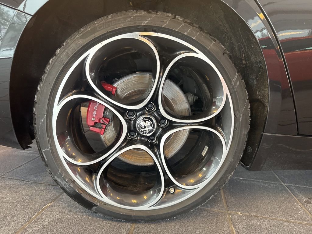 Used 2024 Alfa Romeo Giulia Ti w/ Active Assist Plus Package image 23