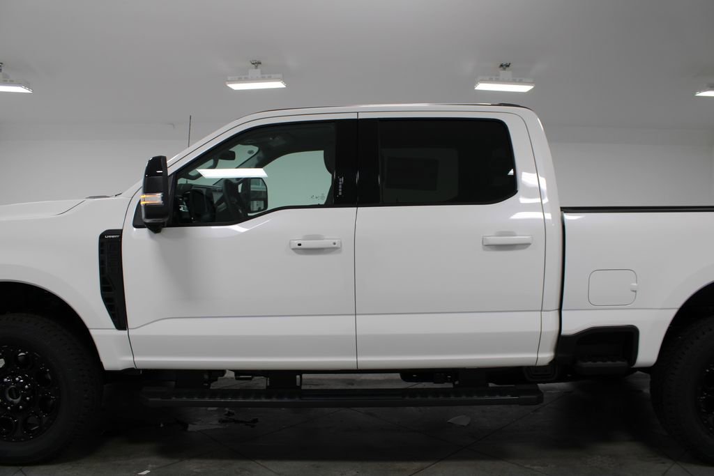 New 2026 Ford F250 Lariat w/ Black Appearance Package image 5