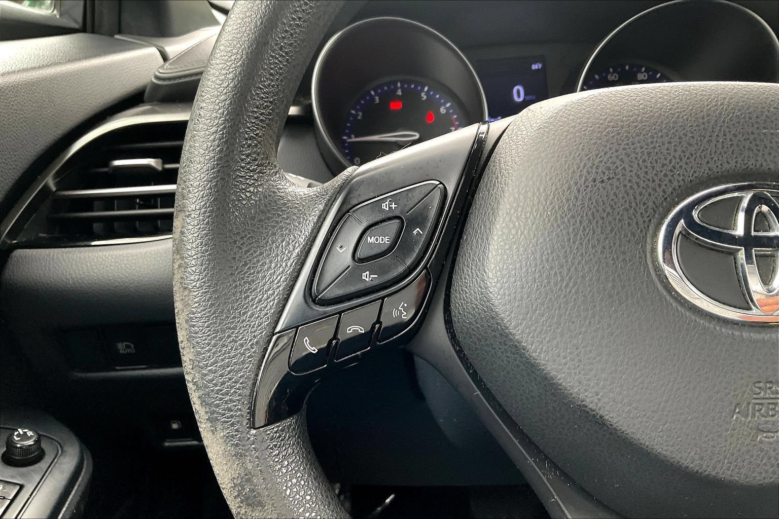 Used 2019 Toyota C-HR LE FWD image 11