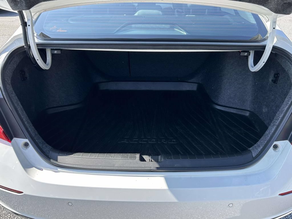 Used 2021 Honda Accord EX-L image 10