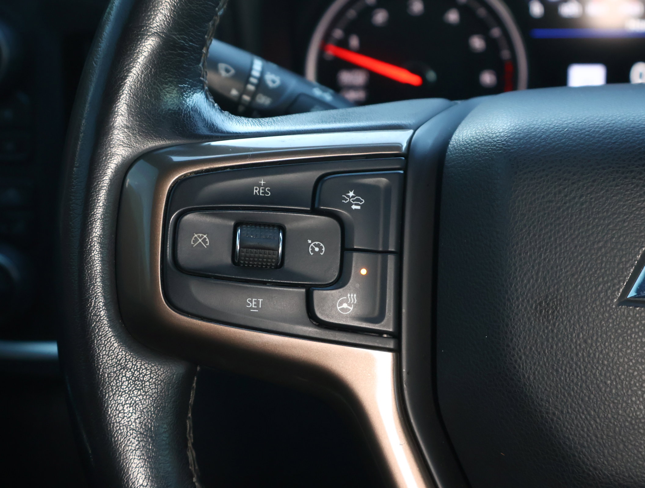 Used 2020 Chevrolet Silverado 1500 High Country w/ Technology Package image 18