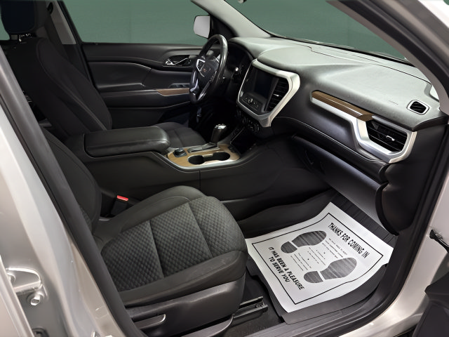 Used 2019 GMC Acadia SLE FWD image 17