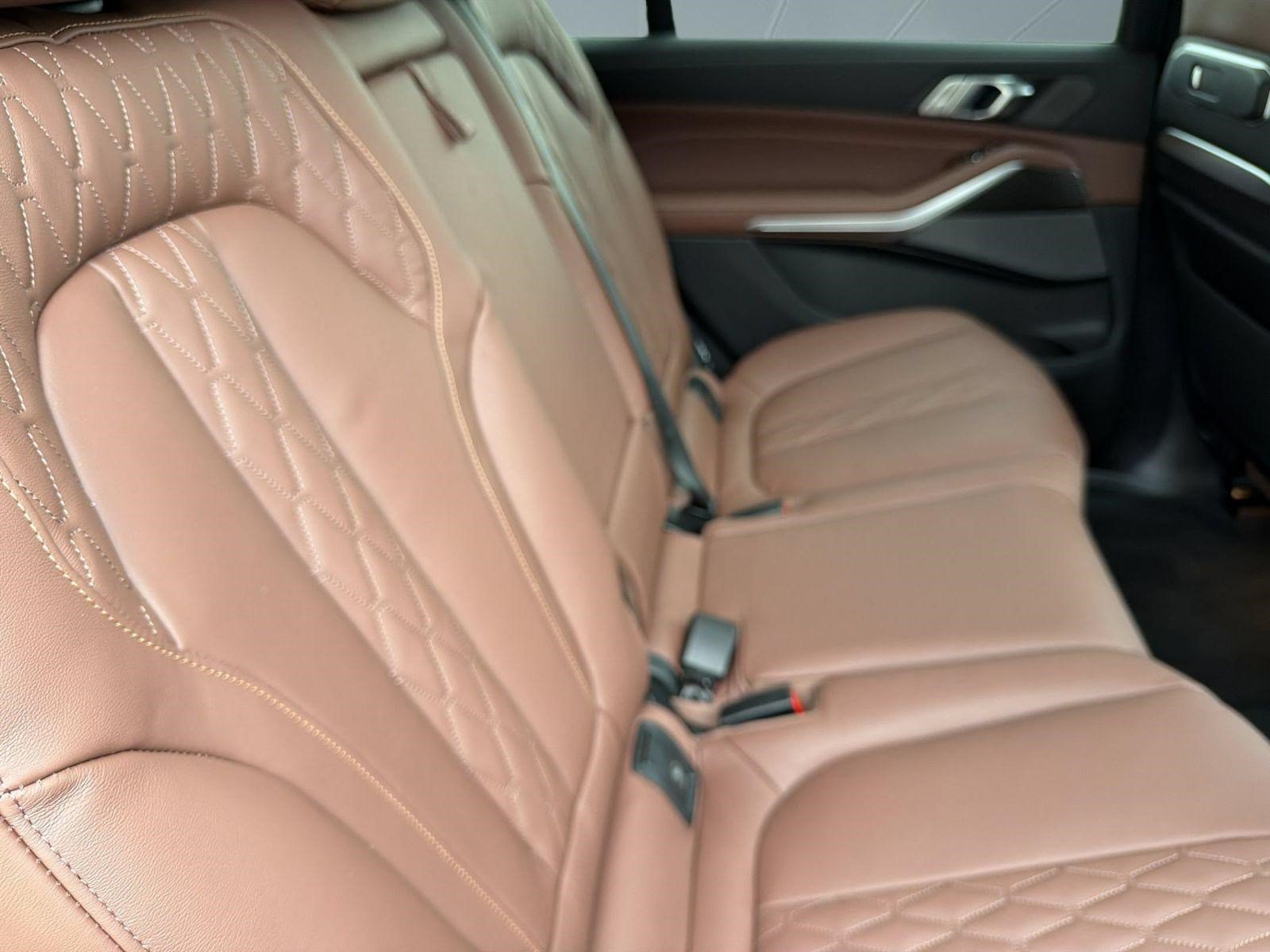 New 2027 BMW X7 M60i AWD/4WD image 31