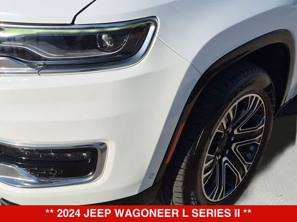 Used 2024 Jeep Wagoneer L Series II RWD image 11